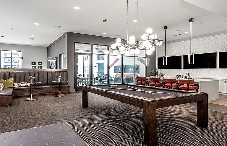Aviation Crossing Apartments — Photo 48