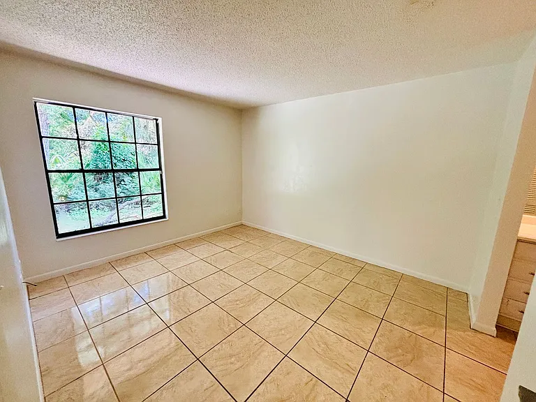 4193 New Haven Ct — Photo 8
