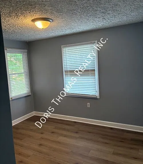 44 S Parkwood Dr — Photo 8