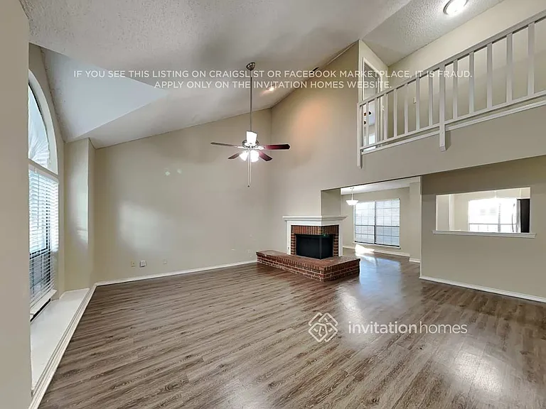 4317 Saugus Dr — Photo 5