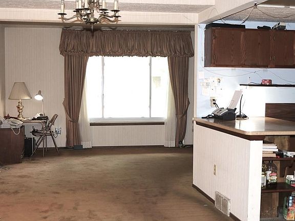 2nd image of 5508 Duxbury Pl