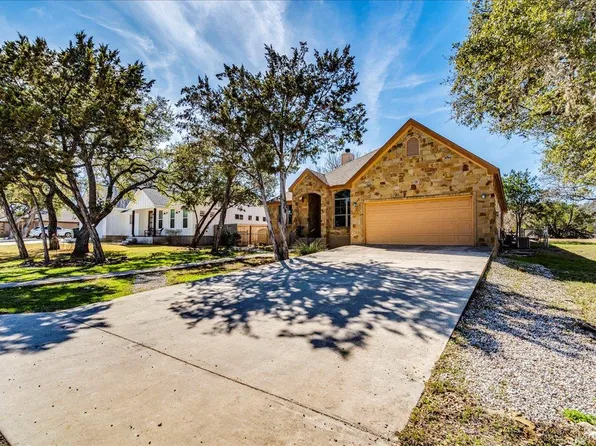 11 Rhapsody Ln, Wimberley, TX 78676