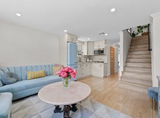 13934 Magnolia Blvd, Sherman Oaks, CA 91423