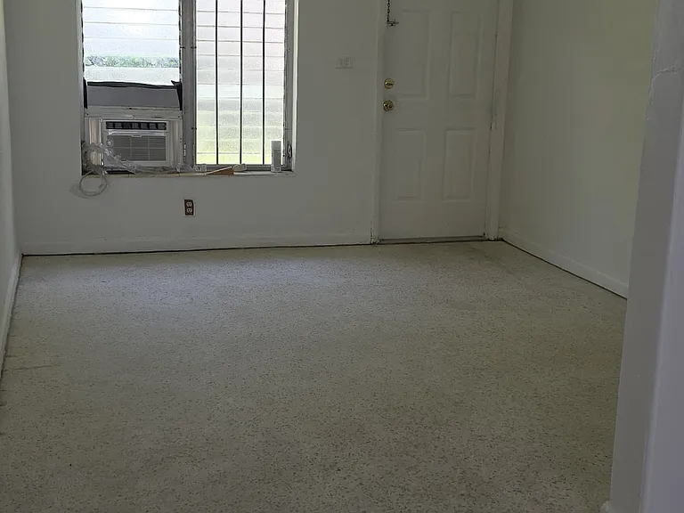 3051 NW 22nd Ave #3 — Photo 5