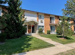 8876 Golf Rd APT 1D, Des Plaines, IL 60016