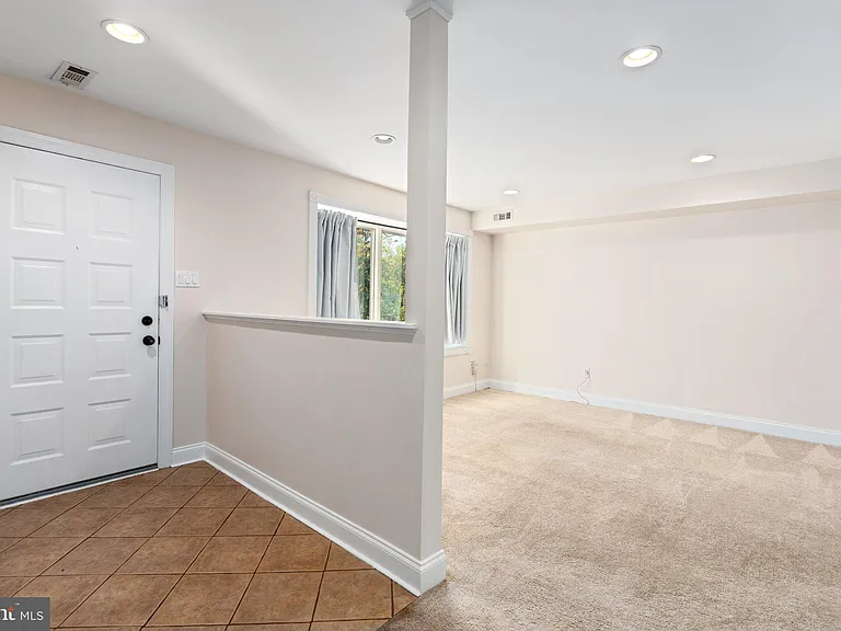 3491 Coventry Pl — Photo 2