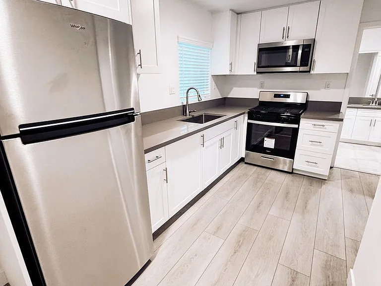 Harbor Blvd Apts. — Photo 17