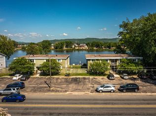 1642 Bainbridge St #23, La Crosse, WI 54603