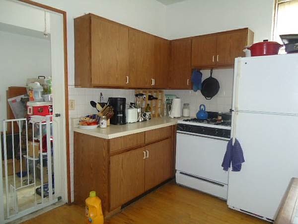 2nd image of 2543 N Francisco Ave APT 1R