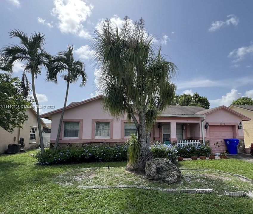 1st image of 1910 SW 86th Ave