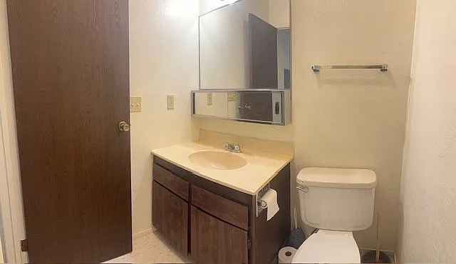2 bed, $1,400 — Photo 4