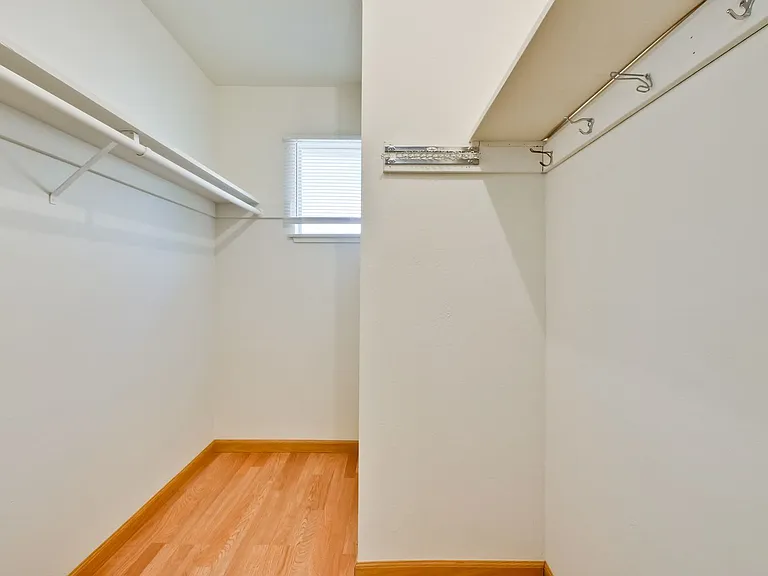 4712 Clarendon Dr — Photo 48