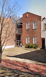 2010 S 11th St, Saint Louis, MO, 63104