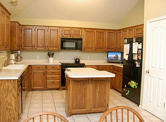 4th image of 6417 Twin Oaks Dr