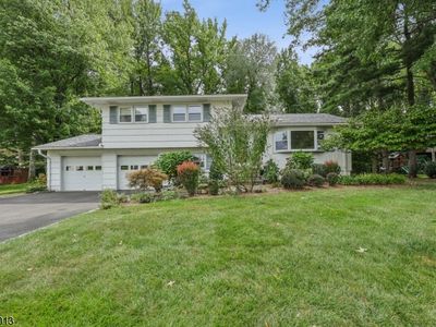 748 Tamaques Way, Westfield, NJ, 07090