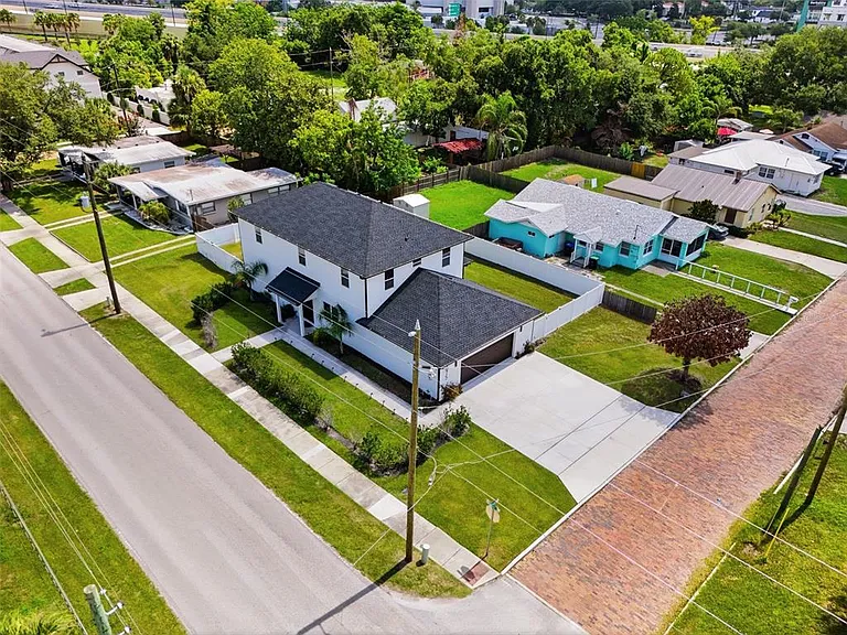 2075 Jewell Ave — Photo 40