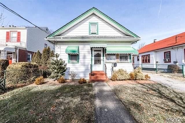 1st image of 82 Evans Ave
