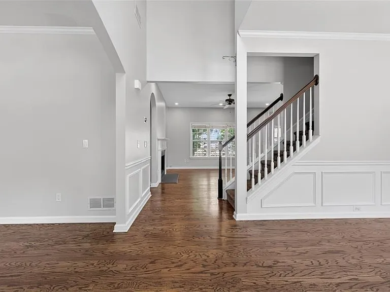 28 Stonehenge Ct — Photo 4