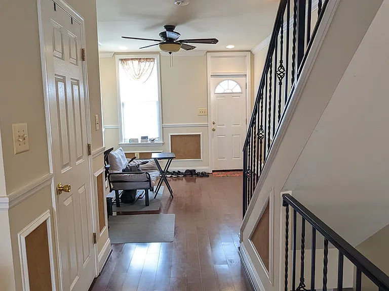 812 Mangold St — Photo 8