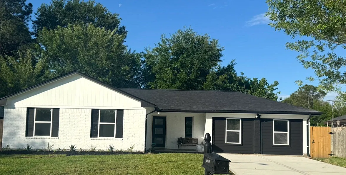 4 bed, 1471 sqft, $2,200 — Photo 1