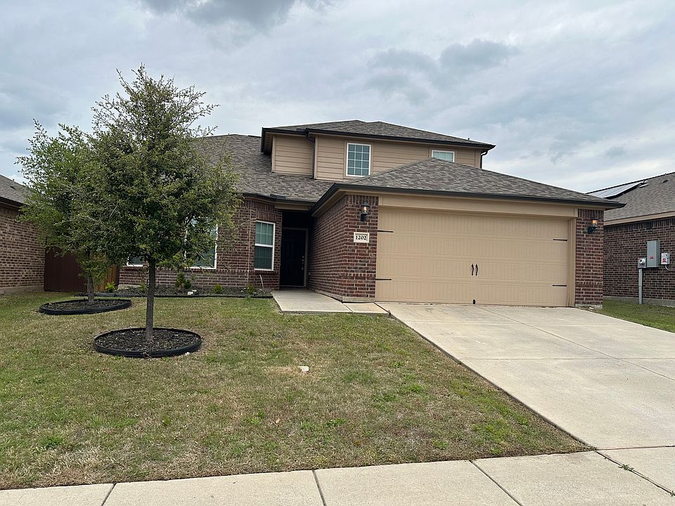 1st image of 1202 Juniper Dr