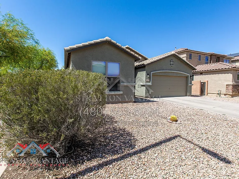 42322 W Lunar St — Photo 4