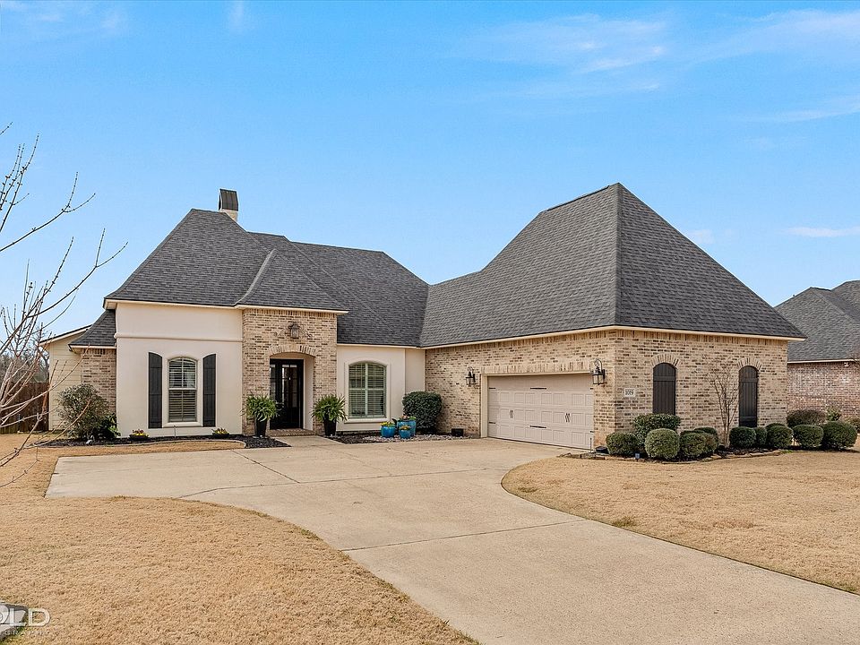 1st image of 1019 Spanish Moss Cir