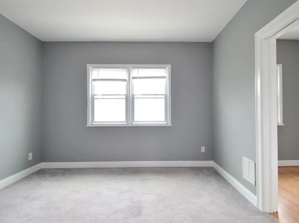 48 Humphrey Avenue image 8 of 19