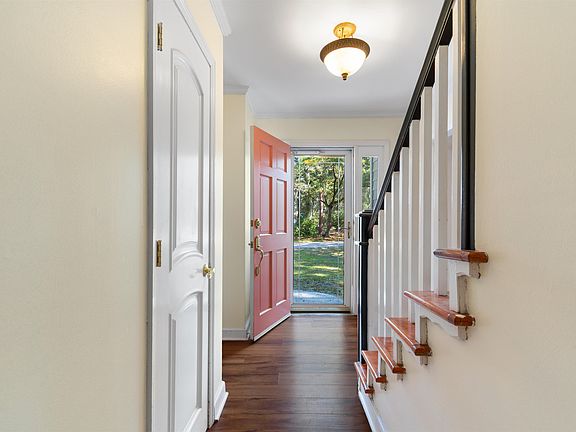 5th image of 378 Belle Isle Rd. #Belle Isle