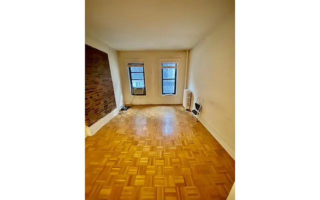 Rented by Douglas Elliman | media 10