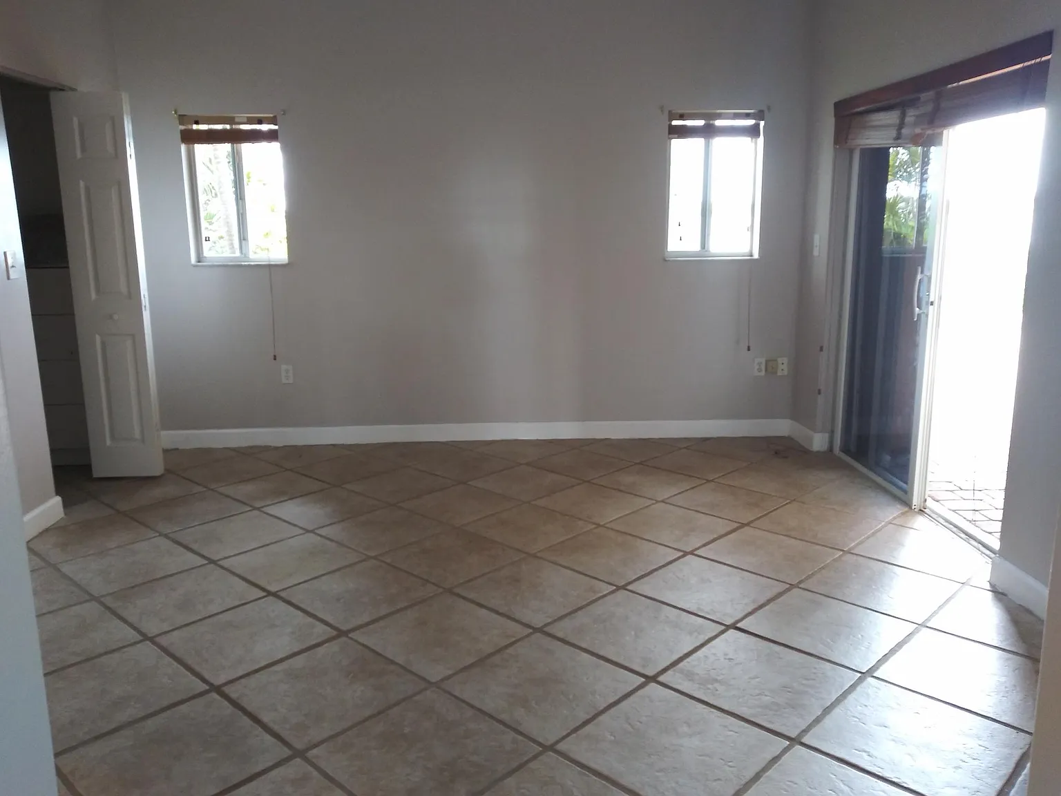 13821 SW 136th Pl — Photo 2
