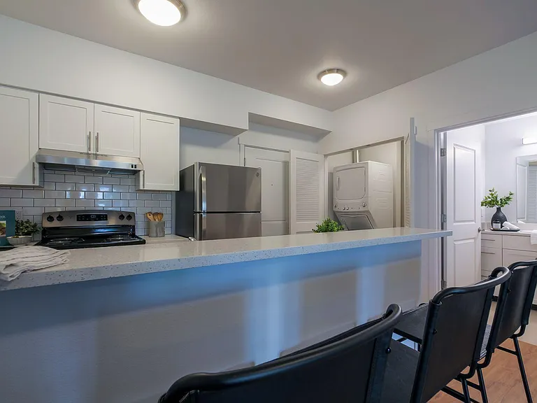 7550 N Lombard St — Photo 5