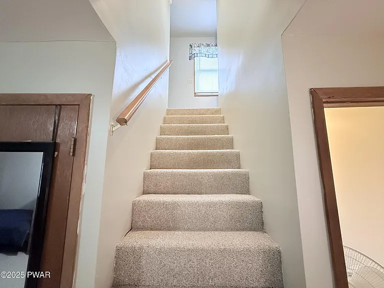 1259 Goose Pond Rd — Photo 35