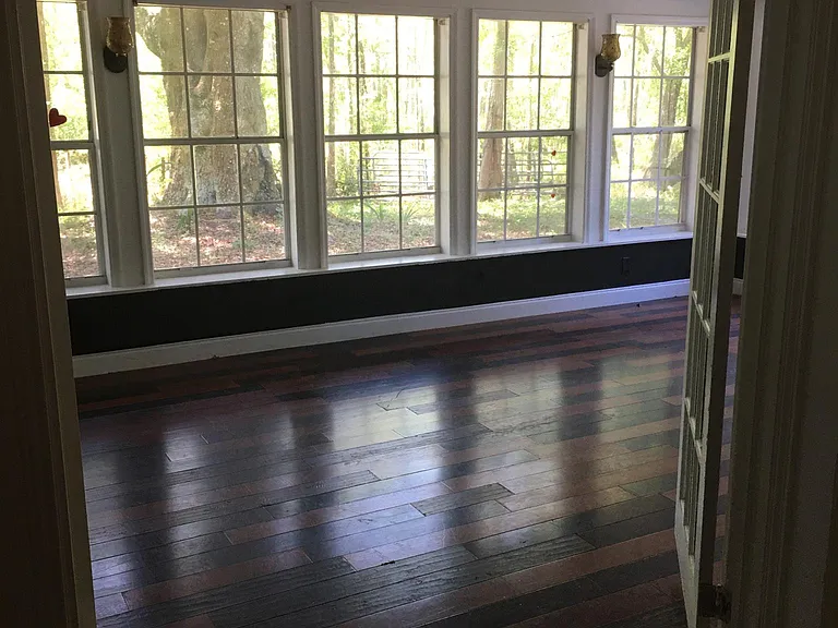 Oakwood Ct — Photo 33