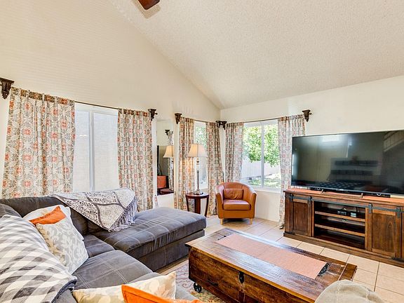 5th image of 1535 N Horne Unit 116