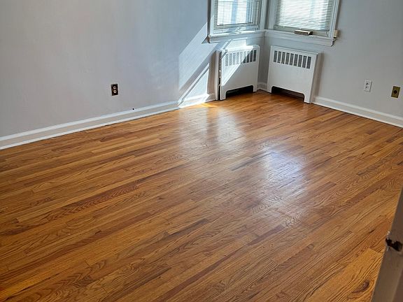 5th image of 8611 262nd St