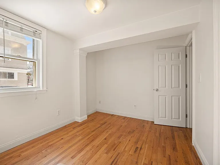 280 E St #1 — Photo 22