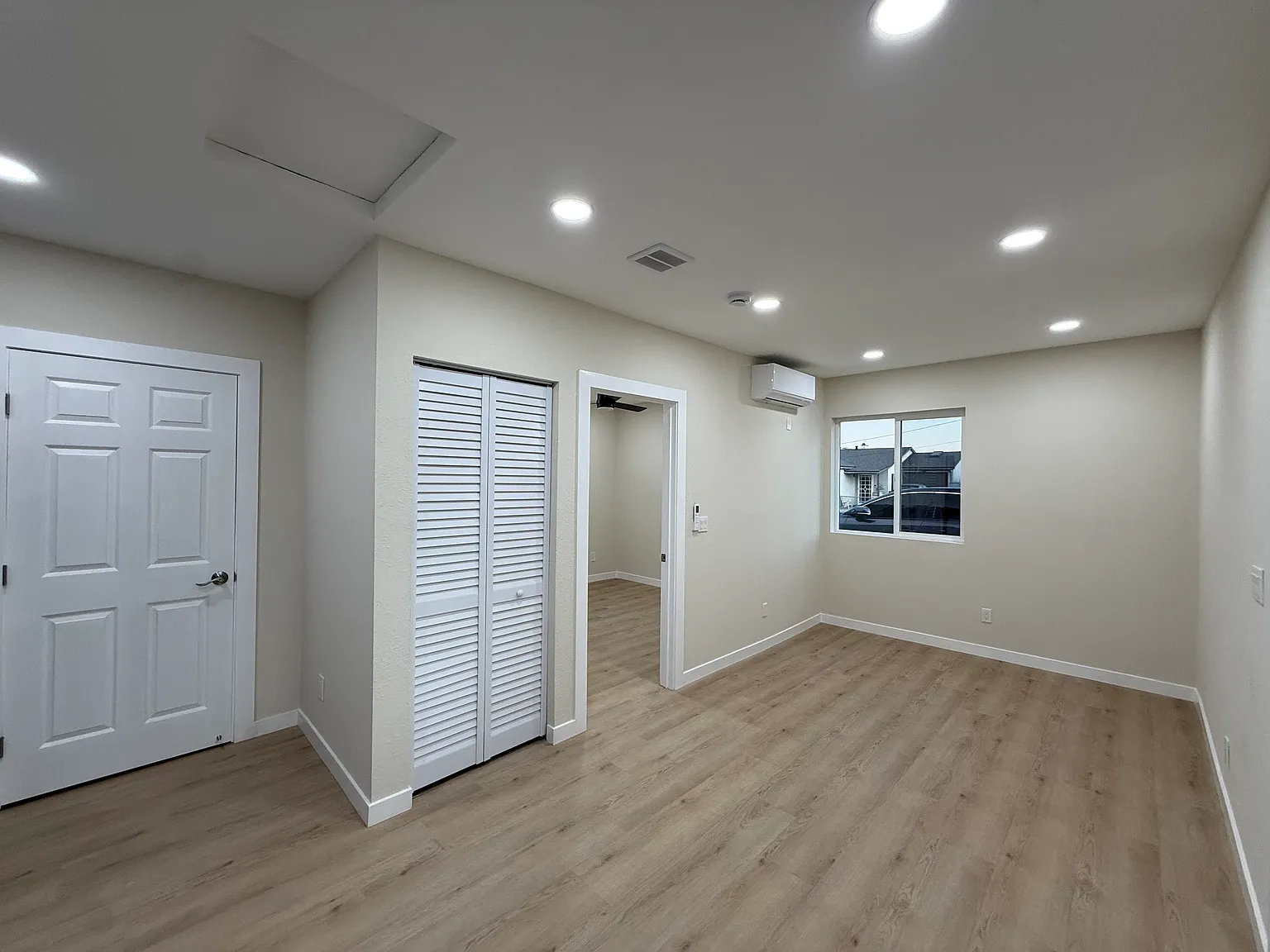 1 bed, 434 sqft, $2,500 — Photo 4