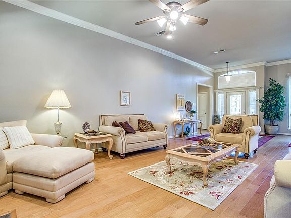 5th image of 3308 Country Vista Dr