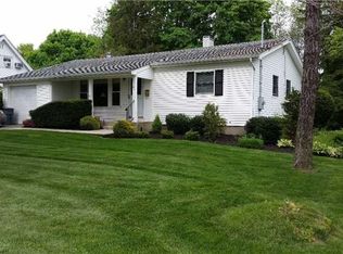 49 Gaymore Rd, Port Jefferson Station, NY 11776