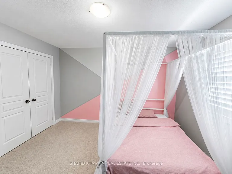 510 Threshing Mill Blvd — Photo 11