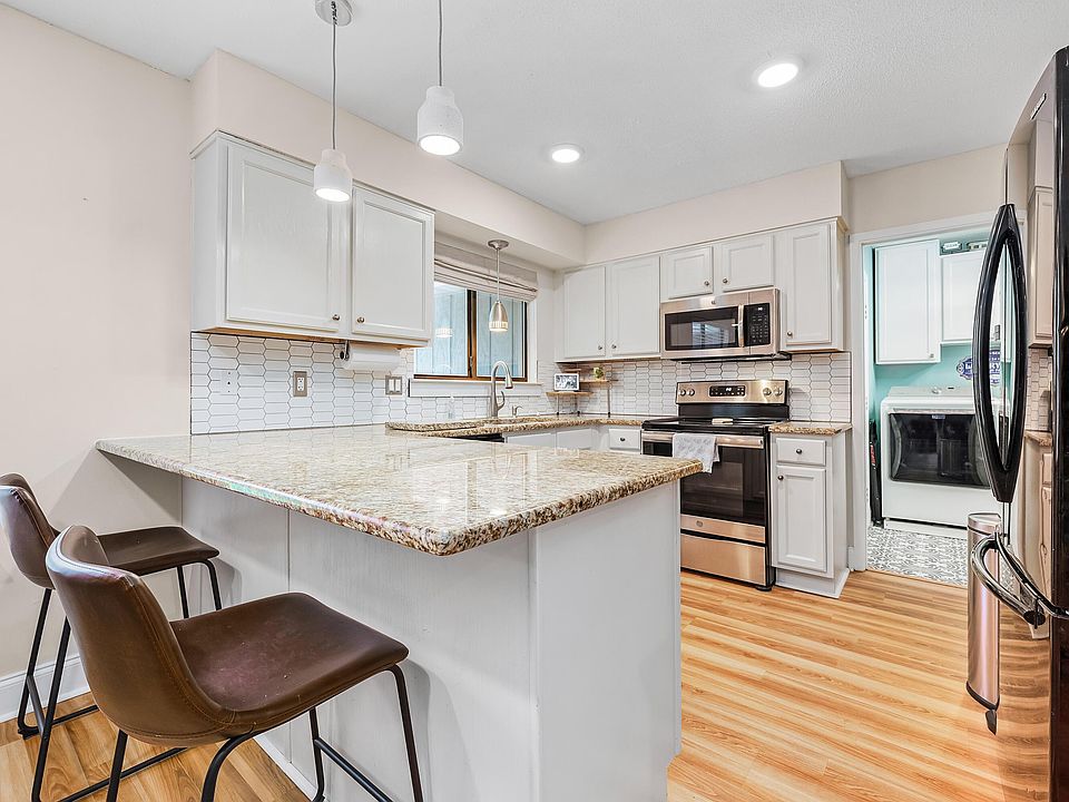 1st image of 468 Barbados Way