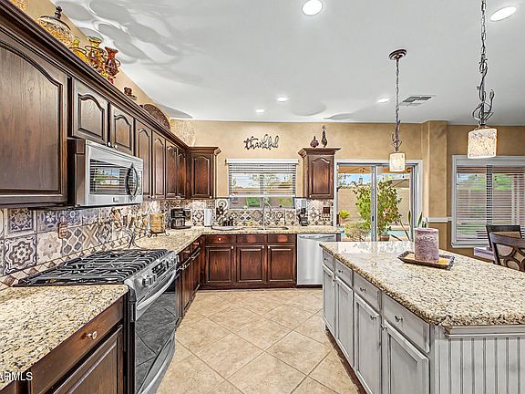 4th image of 1200 E HORSESHOE Drive