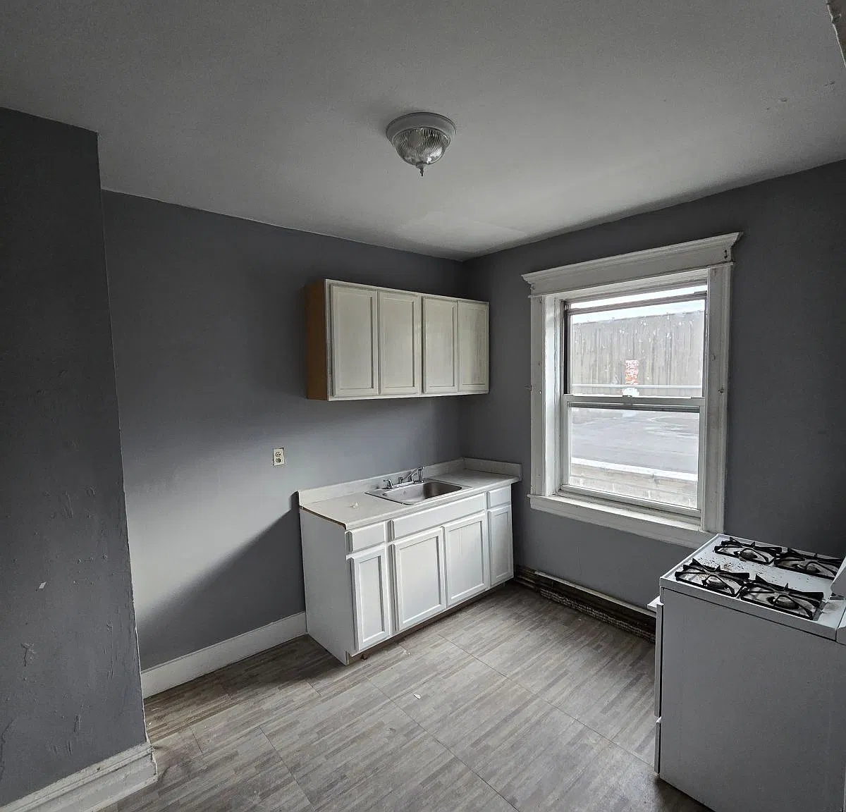 2 bed, 1250 sqft, $2,200 — Photo 4