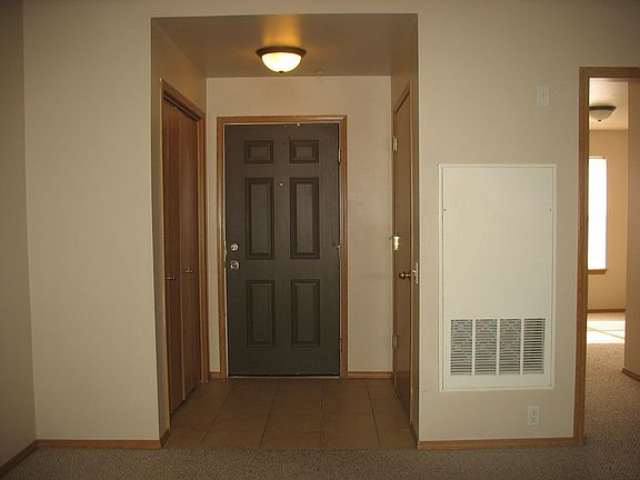 4th image of 32 S White Oak Ln APT 101