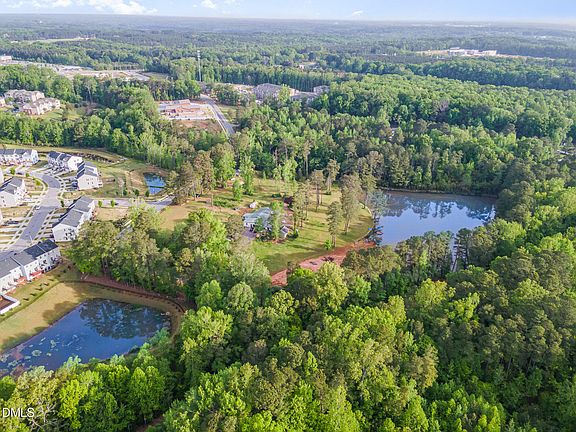 4th image of 8001 Caddy Rd