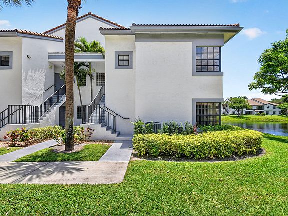 3rd image of 5394 Firenze Drive #M