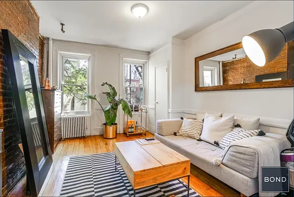 Rented by Bond New York | media 9