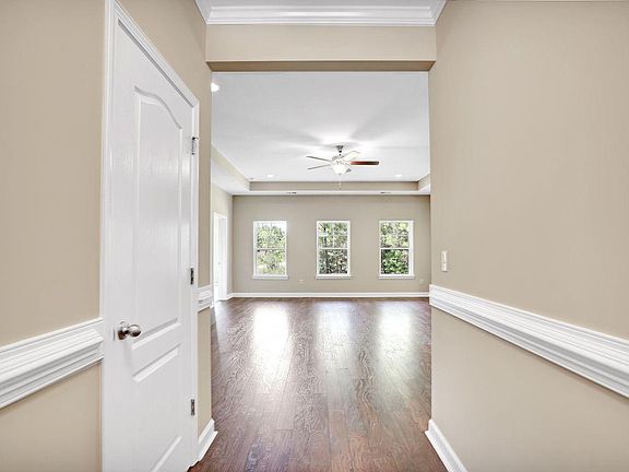 363 Dunbarton Lane-02 Compressed