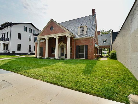 4th image of 1005 Madison Ave #202
